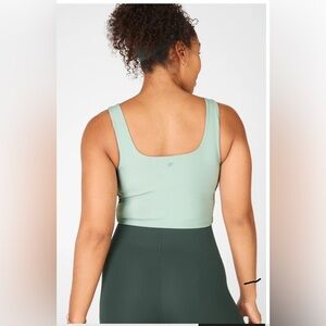 New with tags Fabletics Lydia Built-In Bra Tank  Mint Green Crop Top size L